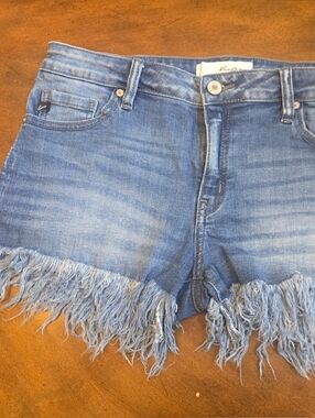 KanCan light blue denim shorts